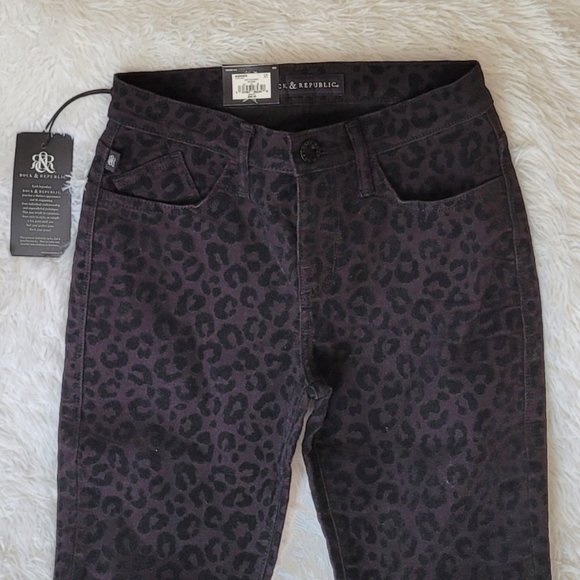 Rock & Republic Kashmiere Mid Rise Legging Black Jean Jaguar Prints Size 4 - Picture 2 of 11